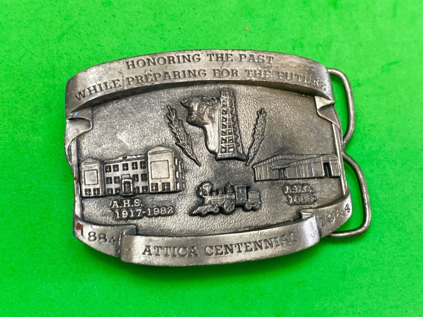 Vintage 1984 Attica Kansas KS Centennial OIL TRAIN SCHOOL HOUSE belt buckle