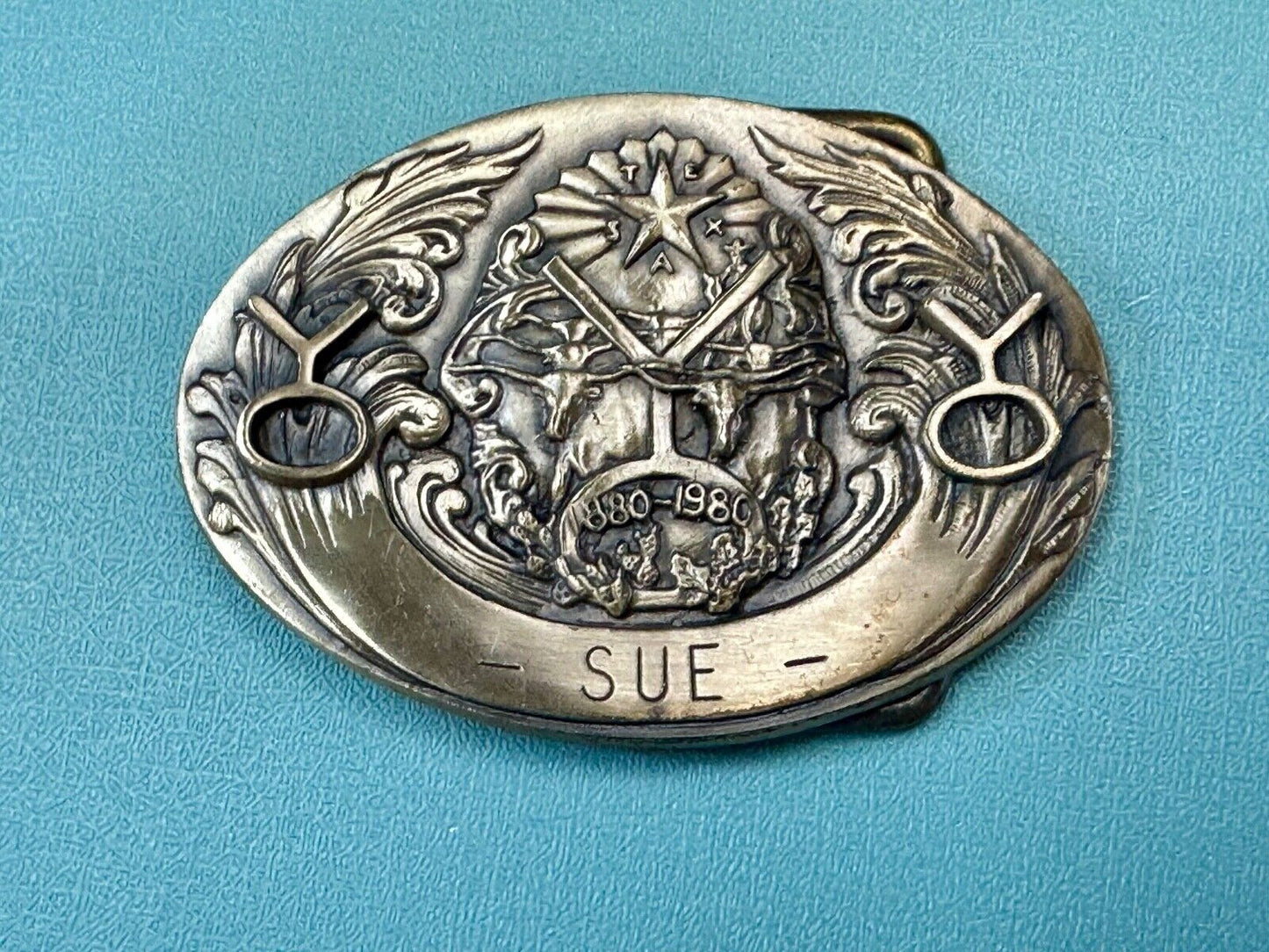 TEXAS NAME SUE 1880 - 1980 100 year celebration star longhorn belt buckle