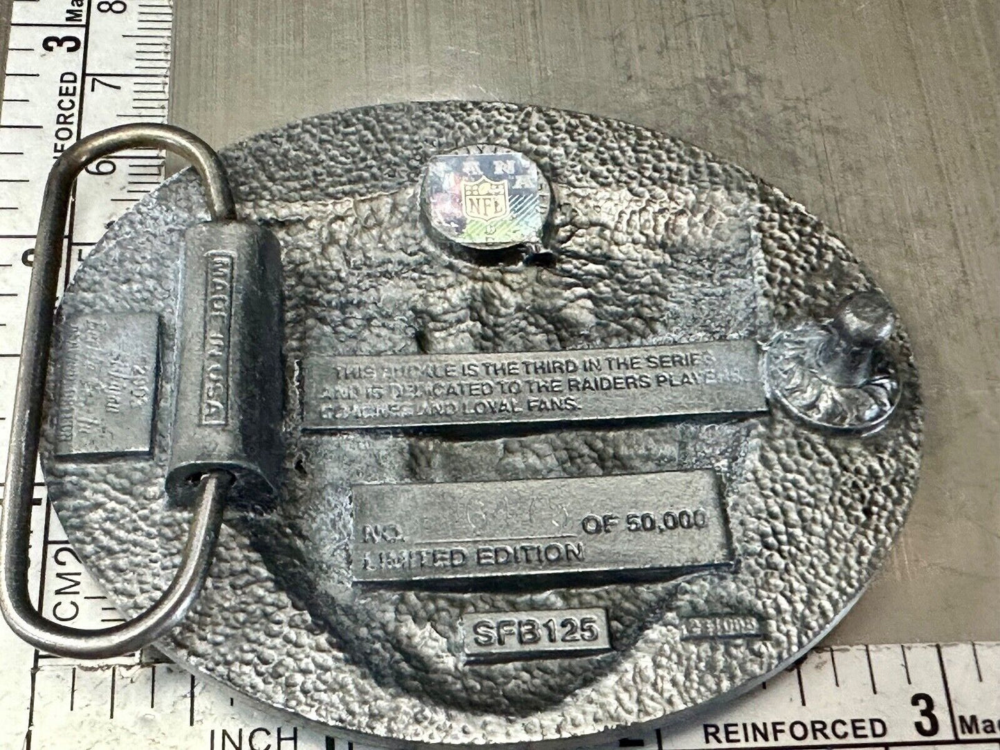 2003 Oakland Raiders NFL Football Commemorative Belt Buckle