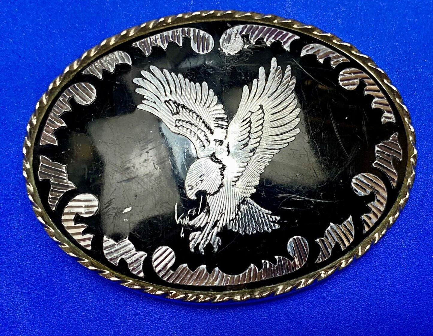 black and silver color Hunting Diving Patriotic Eagle on western belt buckle - W