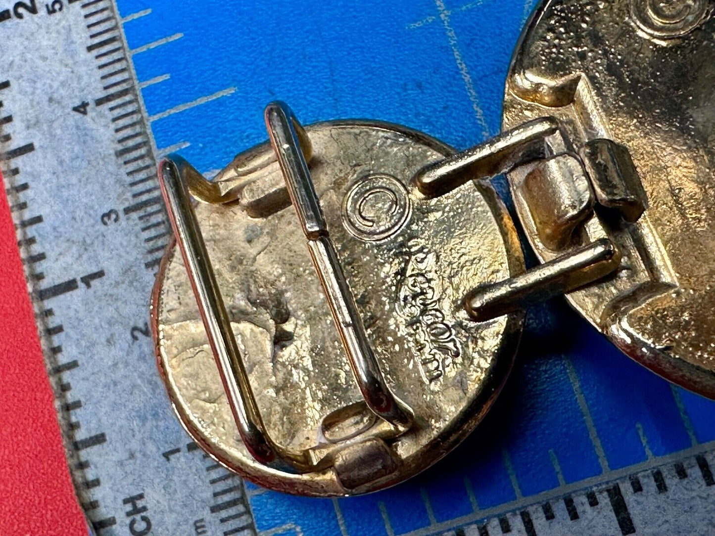 Vintage Circle Disc Theme Two-piece interlocking Three piece belt buckle