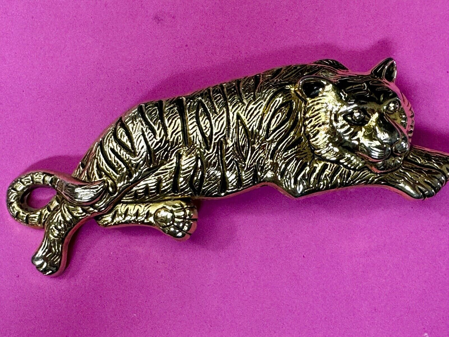 Tiger Mountain Lion HUGE 6" Wide Large Gold Tone Vintage Belt Buckle