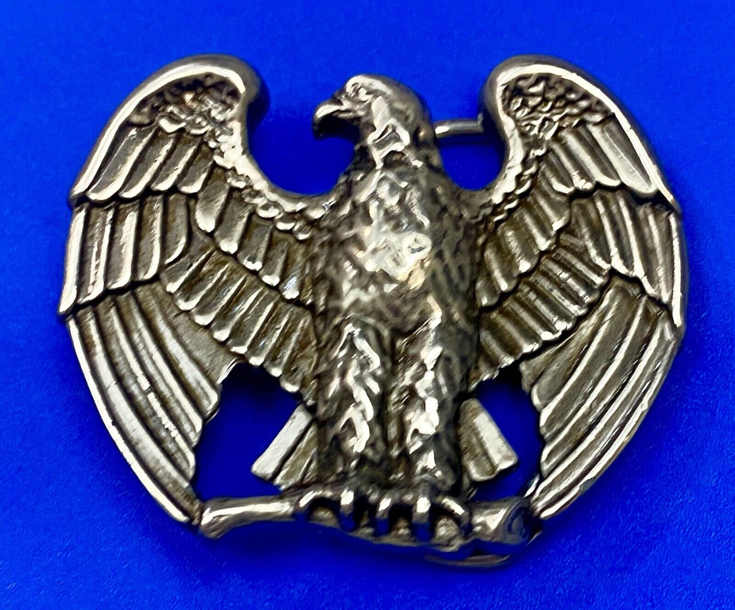 Vintage Avon 1970s Patriotic American Eagle Silver Tone belt buckle