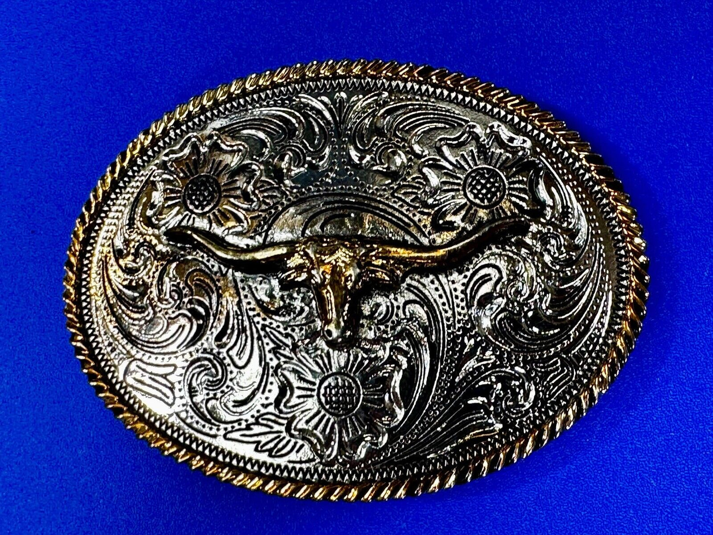 Texas Longhorn Steer Bull Ornate Two-Tone Vintage Oval Belt Buckle