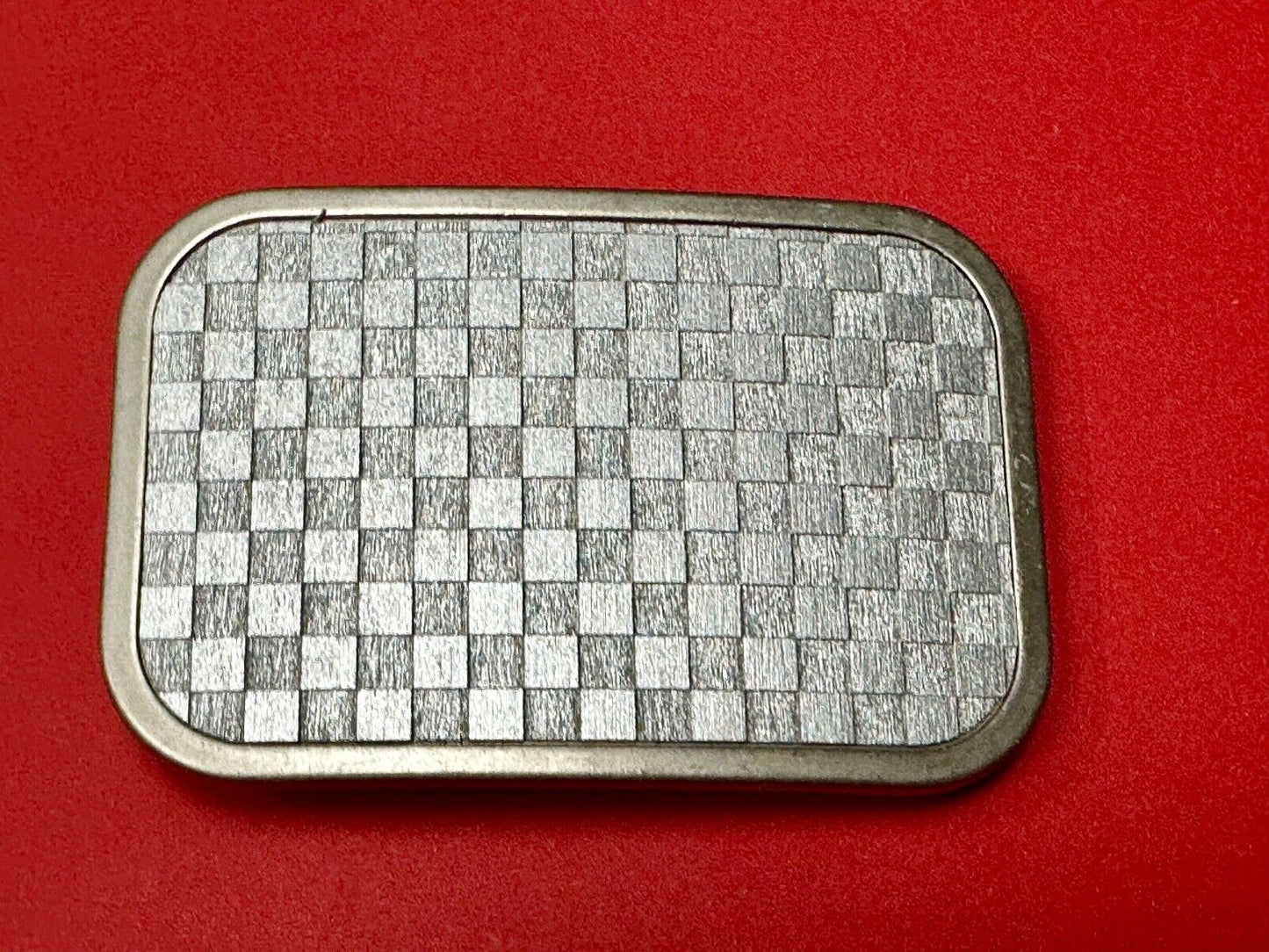 Tic Tac Toe grey WALLPAPER PATTERN Buckle Down brand belt buckle in packaging