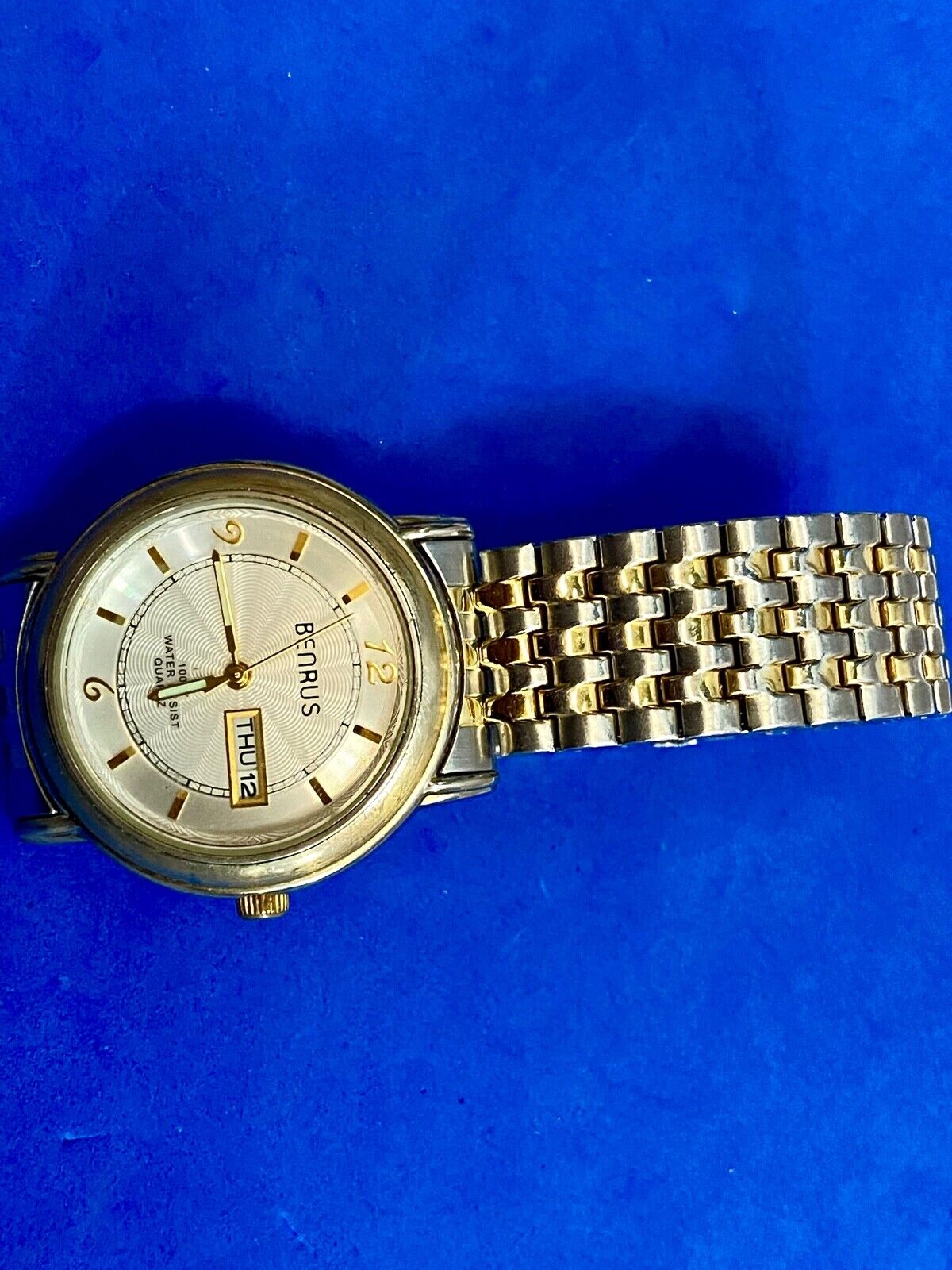 Benrus Day Date Bnw708 Two Tone Stretch Band Watch Working Well, Fresh Battery!