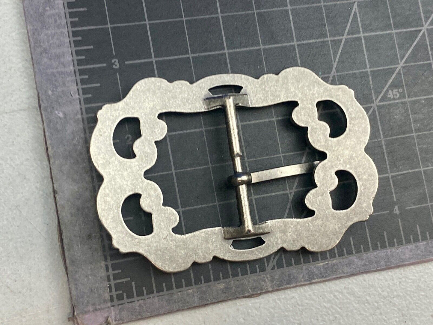 Beautiful simple silver color see through pattern women's belt buckle w/ accents