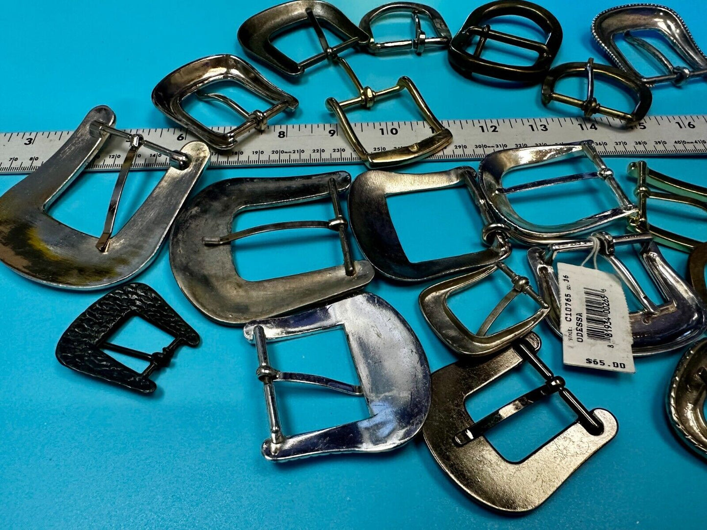 20 Vintage & Modern Ranger Style Belt buckles - Lot, Grab Bag - Resale Gifts!
