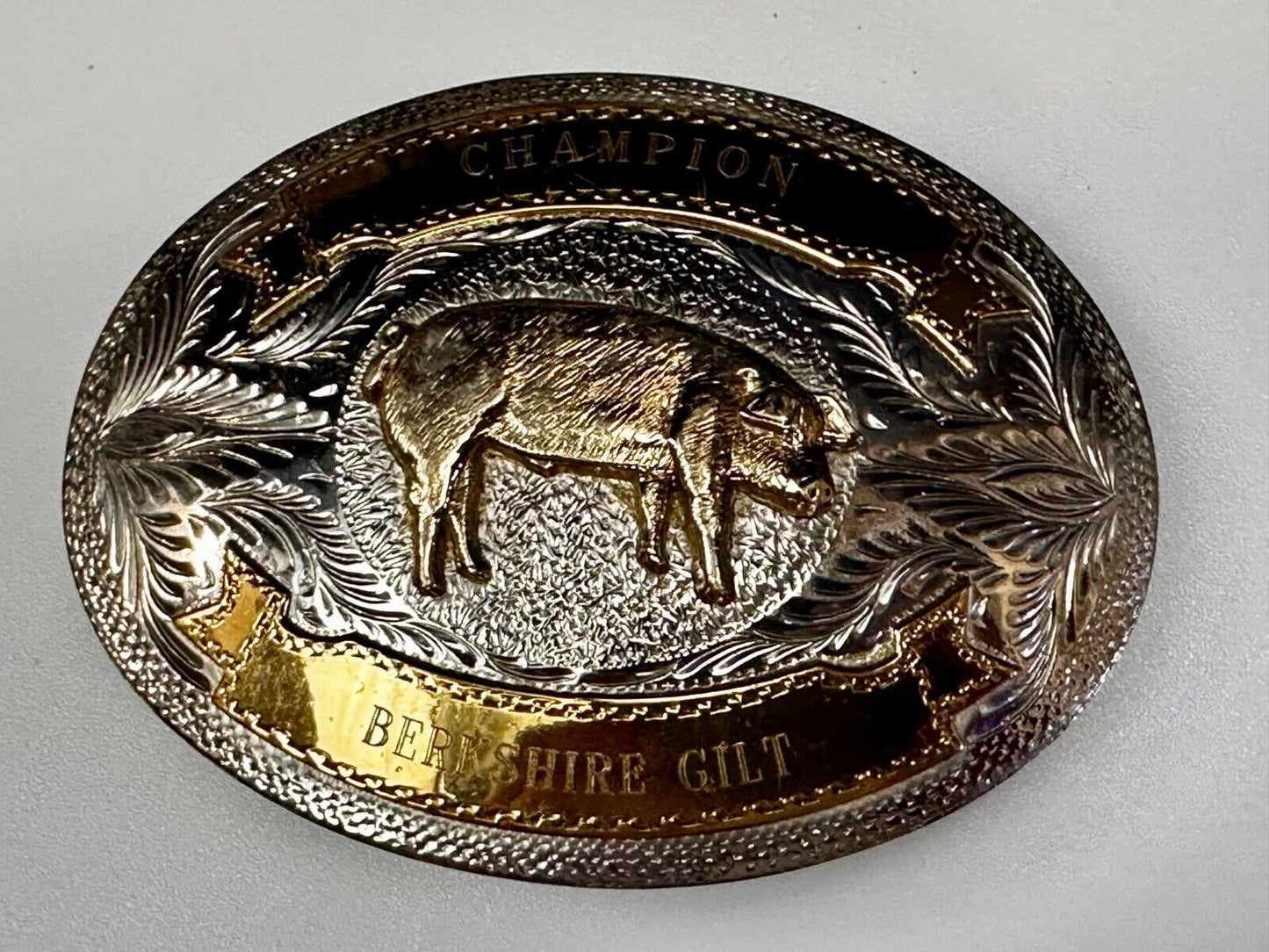 Berkshire Gilt Pig Breed Show Champion Ribbon Trophy Award Design Belt Buckle