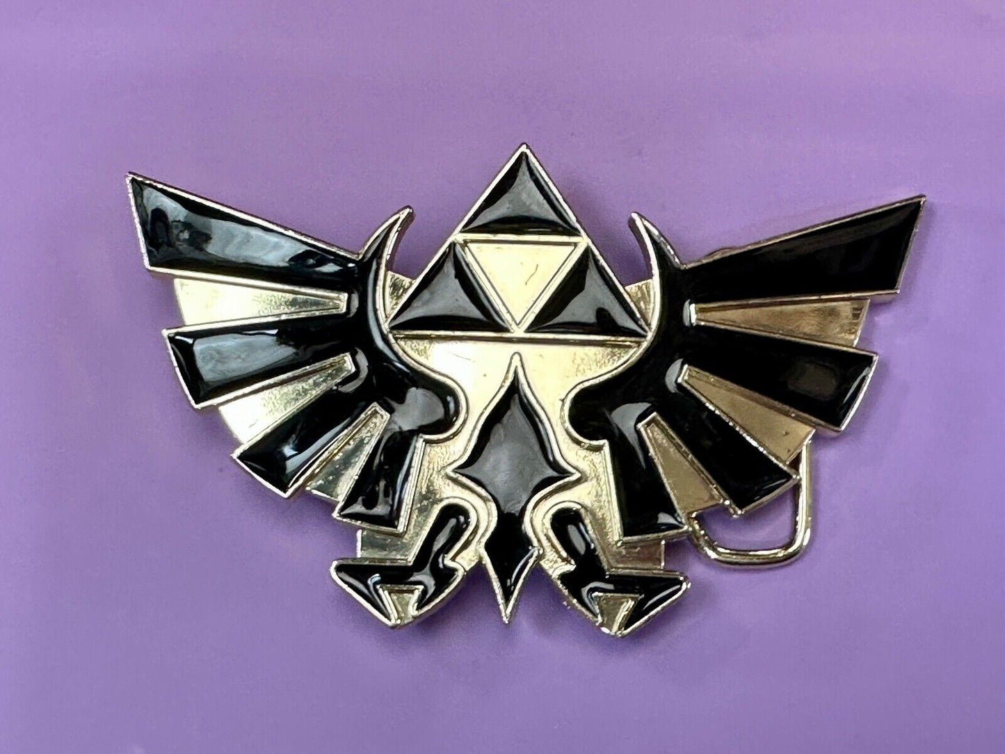 The Legend Of Zelda Black Golden Crest Triforce Nintendo 2008 Belt Buckle Hylian