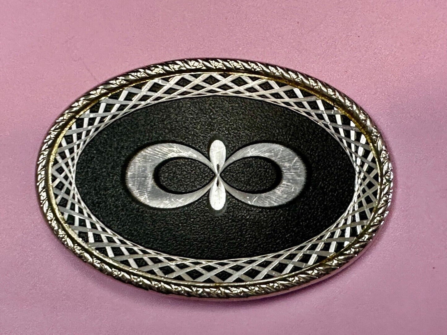 Vintage etched Figure 8 pattern on two tone Black & Silver Belt Buckle