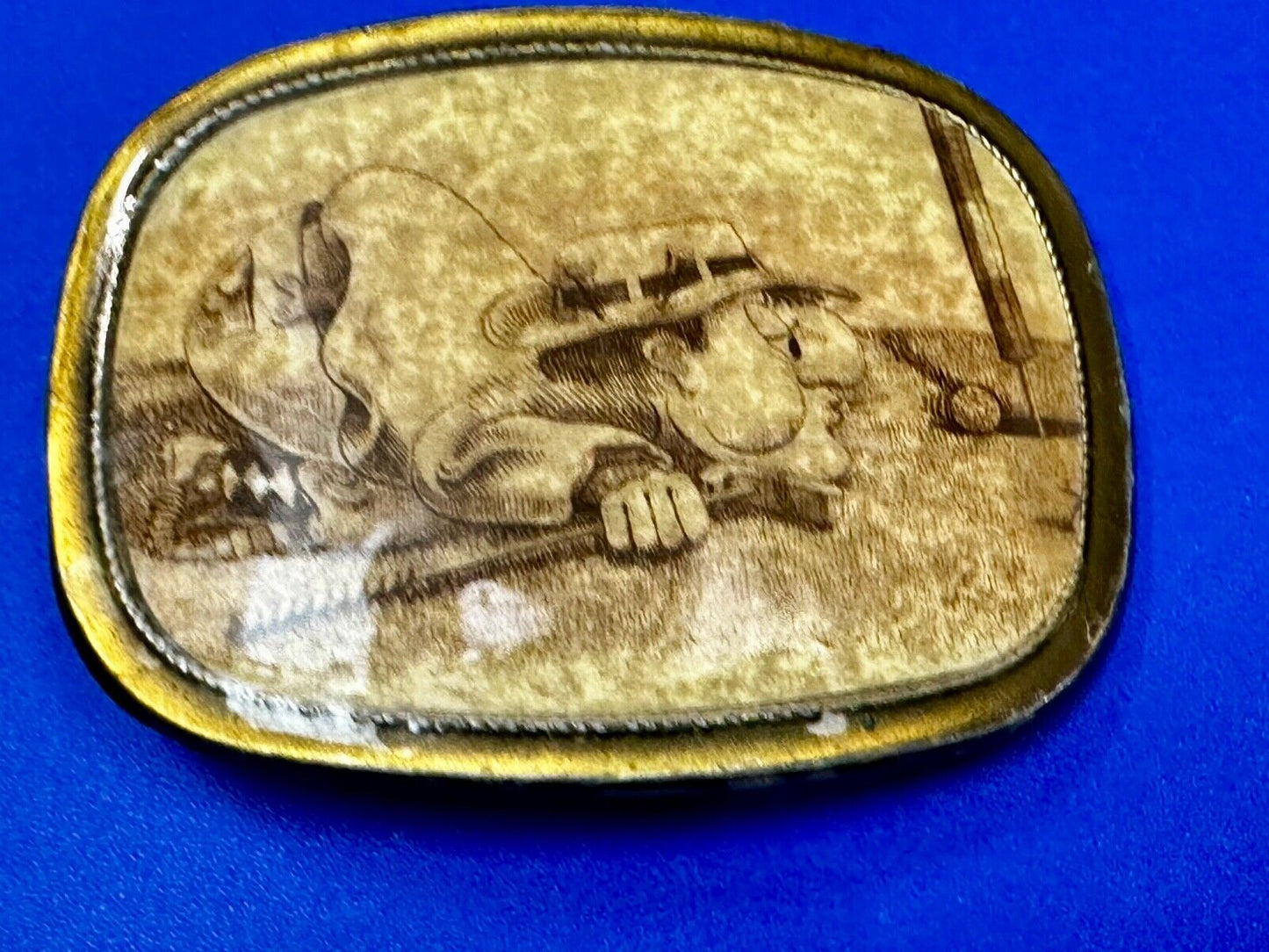 Vintage Cartoon Man Gold Put Put - Sink the hole Retro Sports Belt Buckle