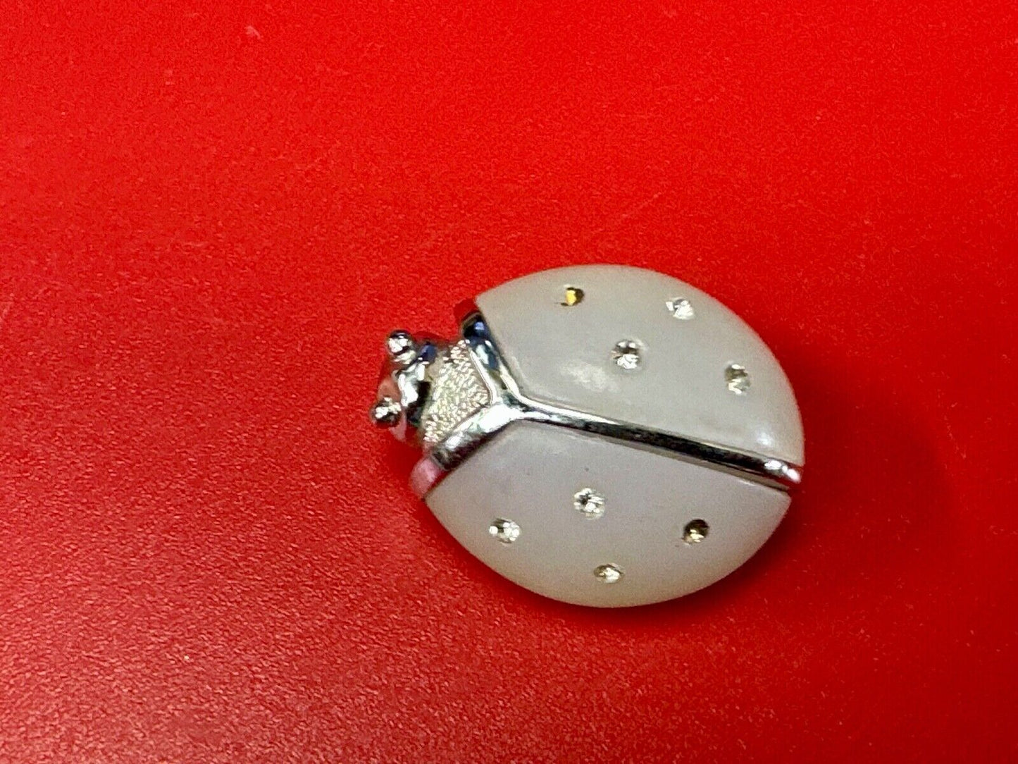 AVON Vintage LADYBUG LAPEL Pin Enamel Costume Jewelry missing rhinestone?
