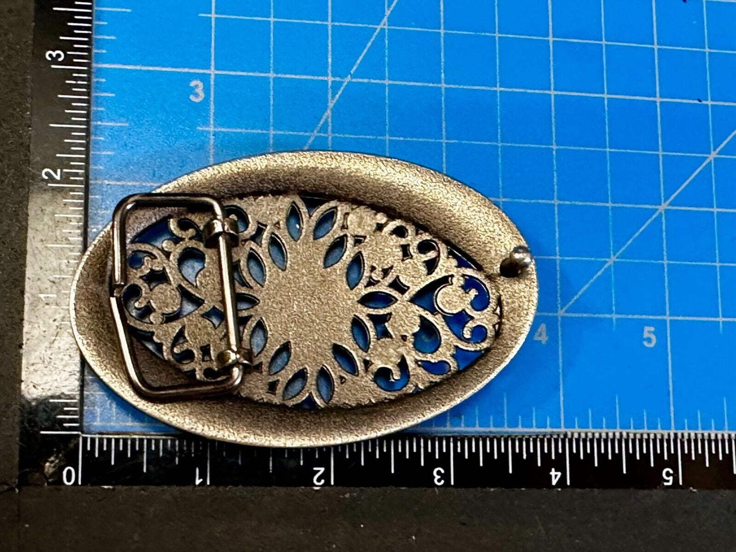 Beautiful Victorian Style Flower See Through Rhinestone Accented Belt Buckle