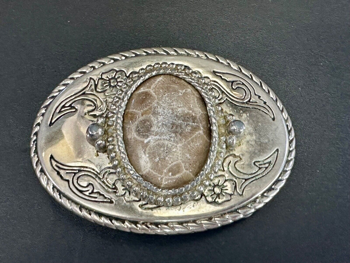 Vintage cabochon cab stone centerpiece on western silver tone belt buckle