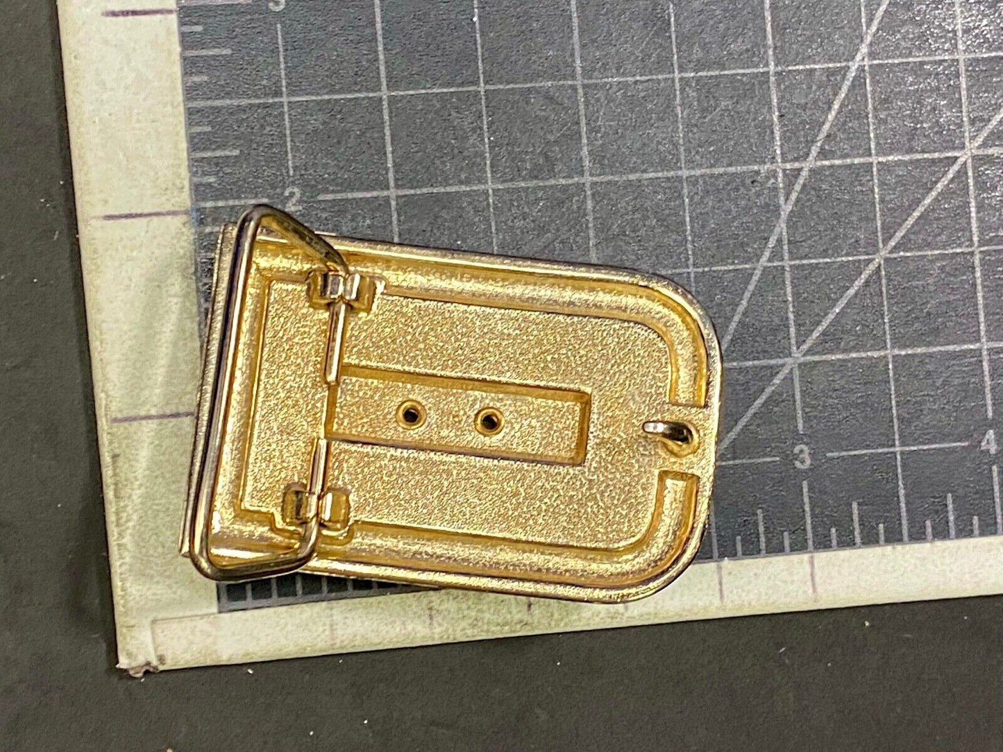 Vintage Cab Cabochon Stone Centerpiece On Small Gold Tone Belt Buckle