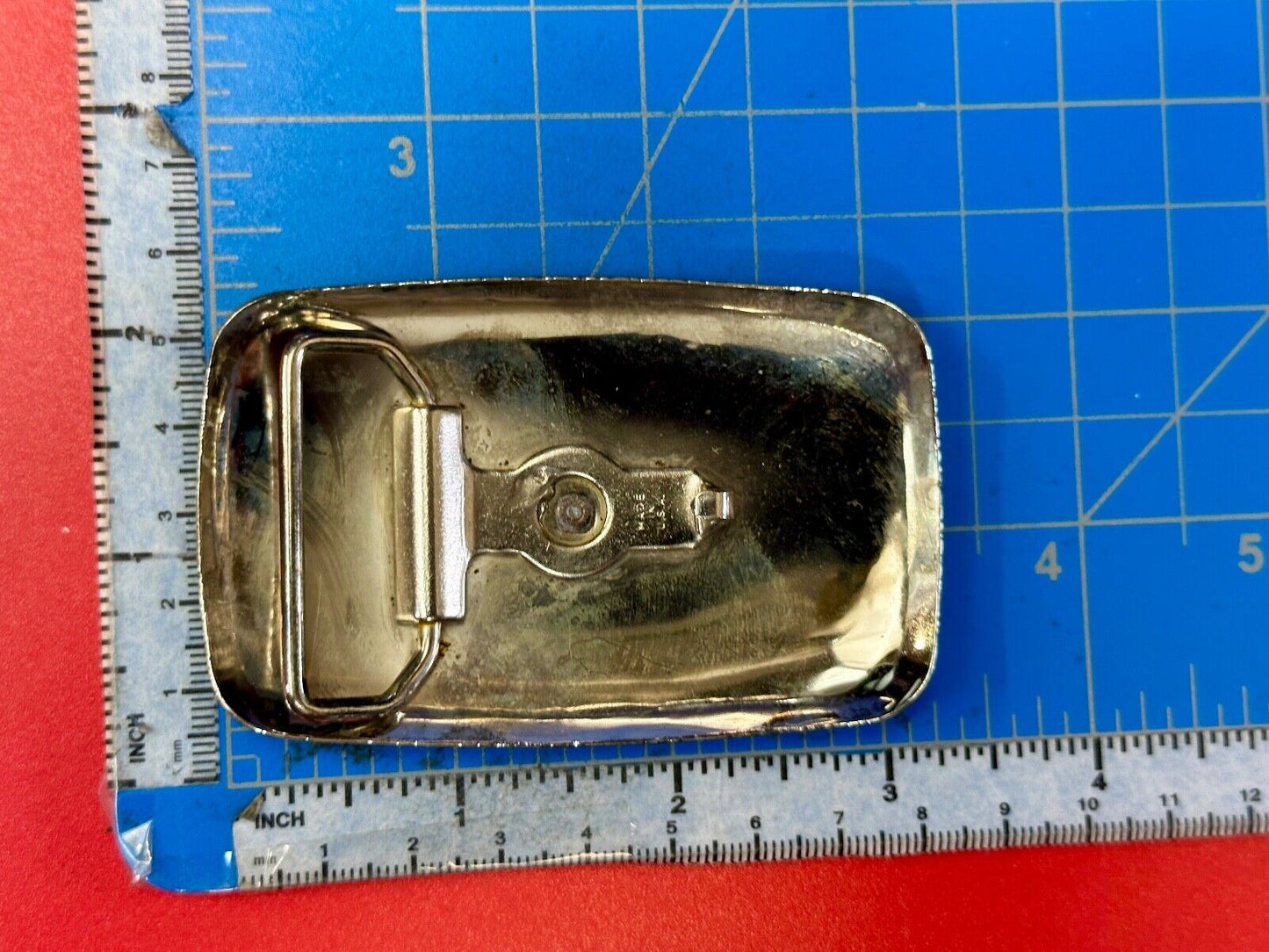 Vintage Horse Drawn Covered wagon on reflective western two tone belt buckle