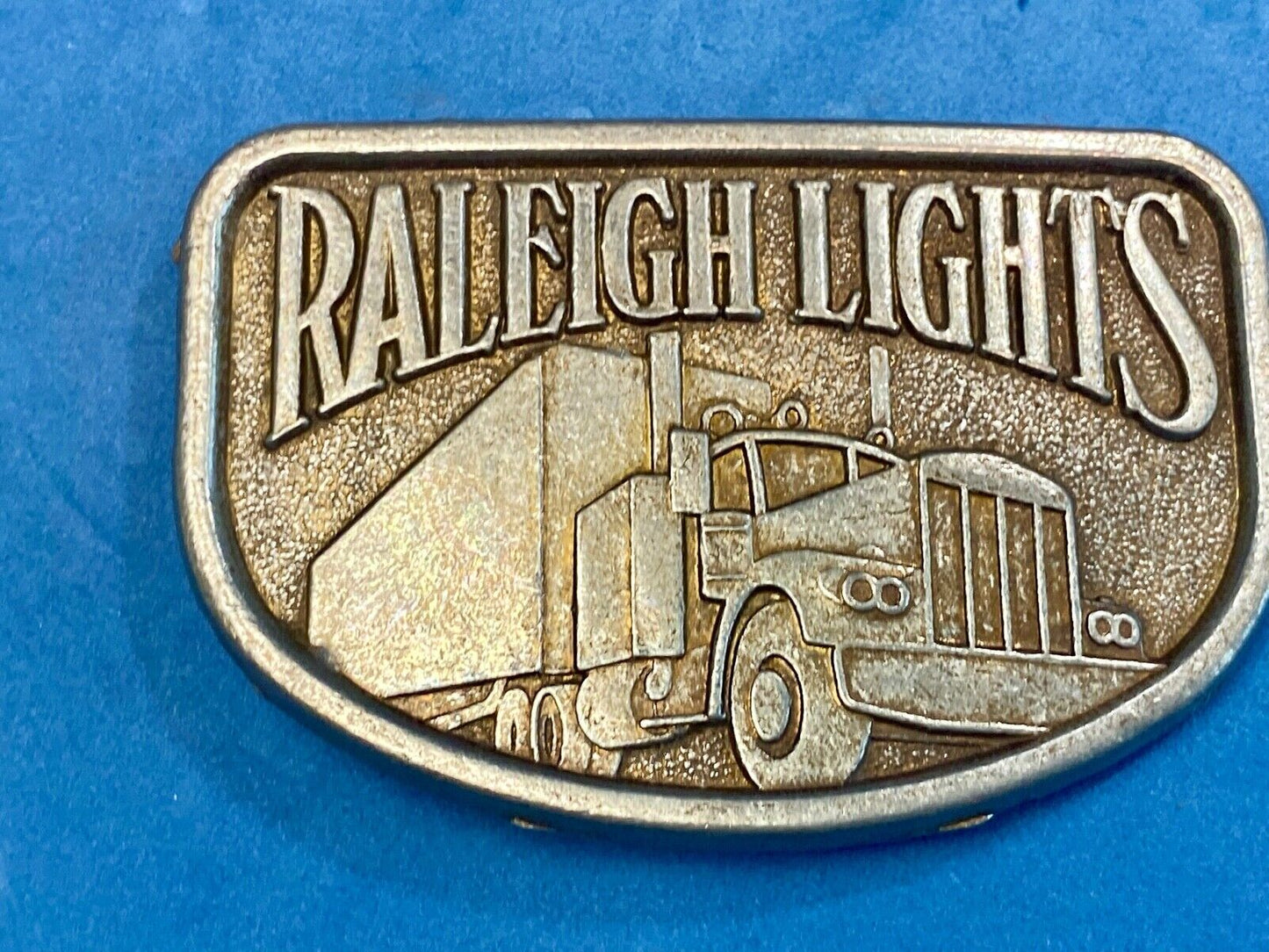 Vintage 1980'S ? Raleigh Lights Belt Buckle Cigarette Advertising Trucker