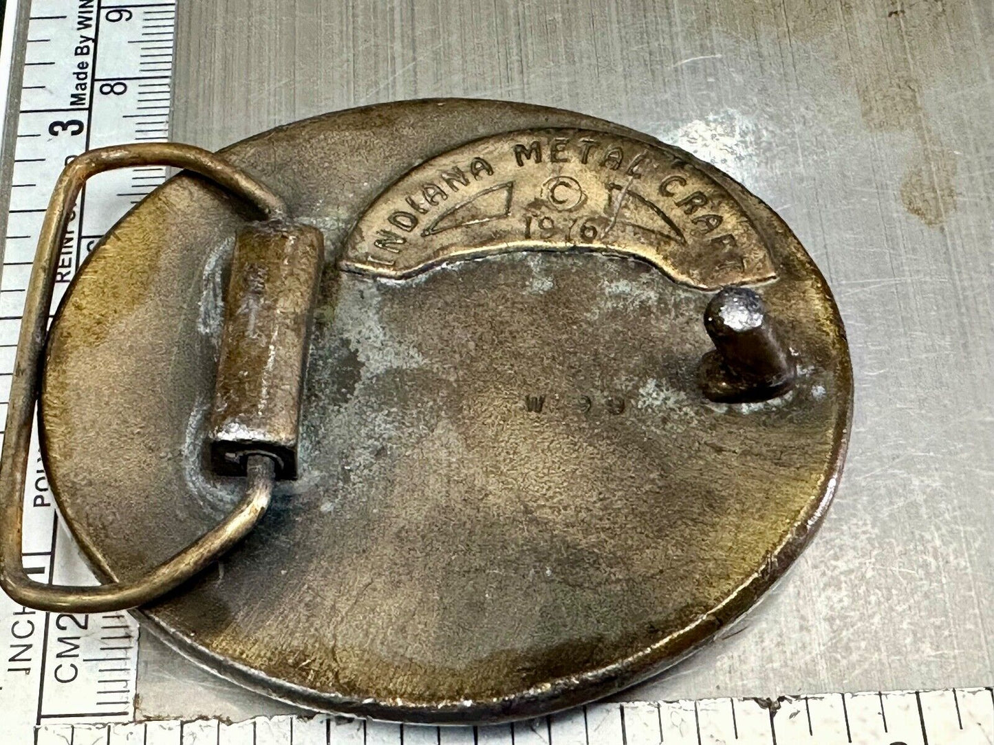Vintage 1976 Native American Indian, Indiana Metal Craft belt buckle W-99