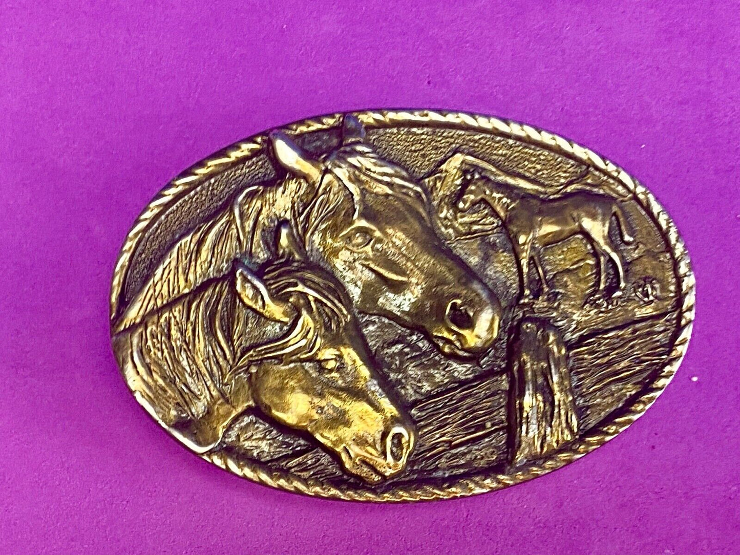 Tribute to the Horse - head, bust profile in western commemorative belt buckle