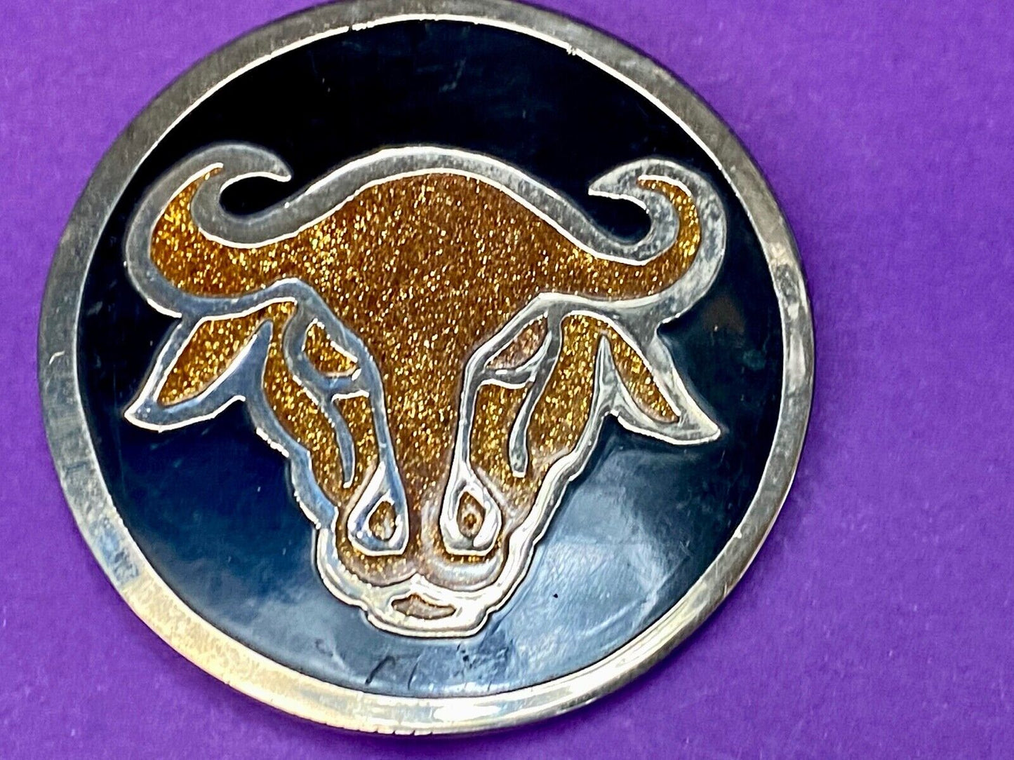 Vintage 1979 round western rodeo steer longhorn cow? belt buckle by PSS