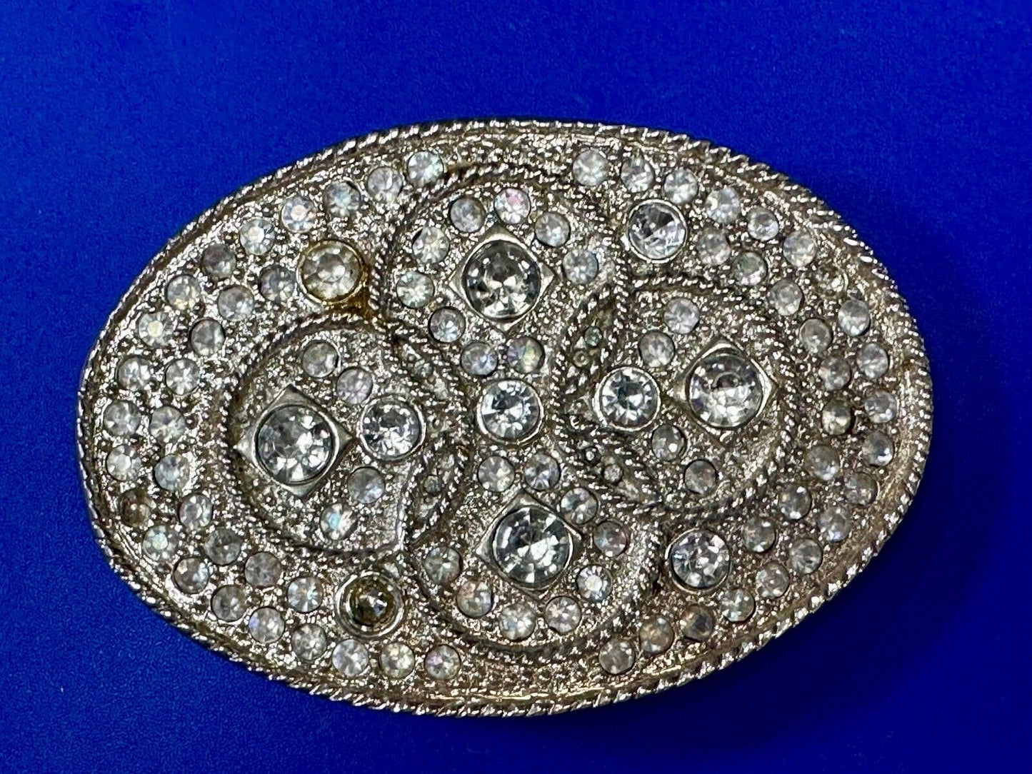Vintage Appearance silver tone oval Belt Buckle - missing a few Rhinestone's