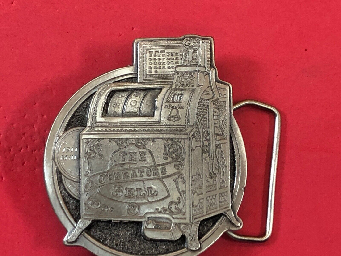 Vintage 1976 great American **MILLS ANTIQUE SLOT MACHINE** Belt Buckle