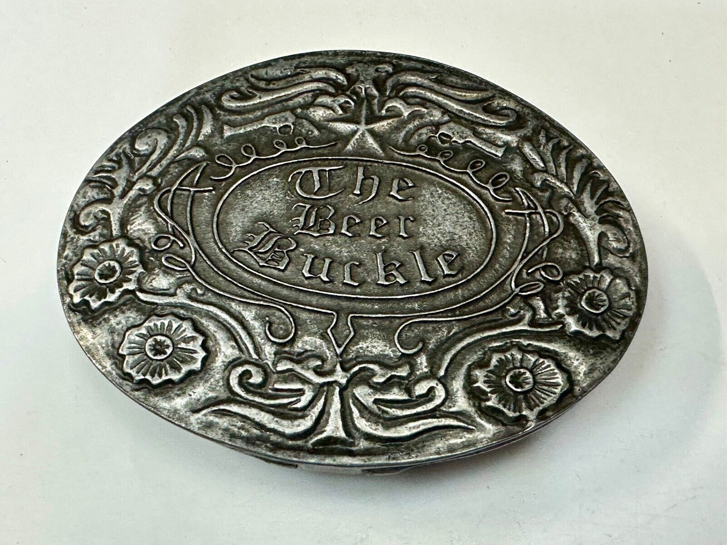 Bev Buckle The Beer Buckle Beverage Can Holder USA made Belt Buckle