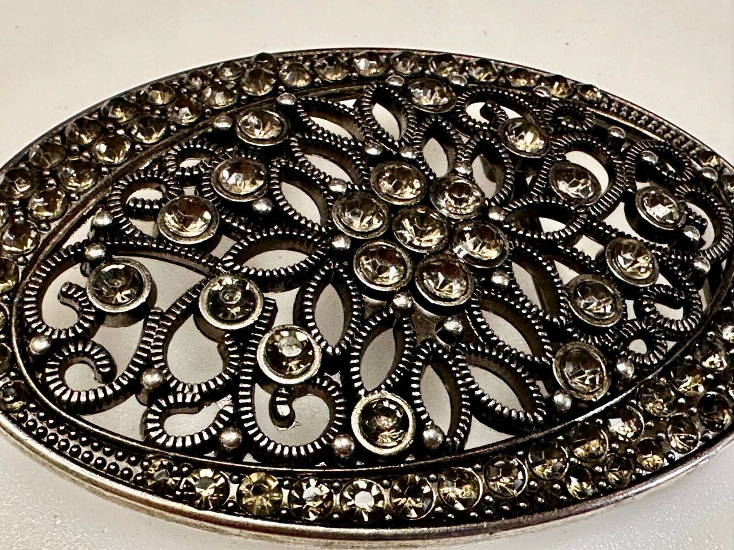 Beautiful Victorian Style Flower See Through Rhinestone Accented Belt Buckle