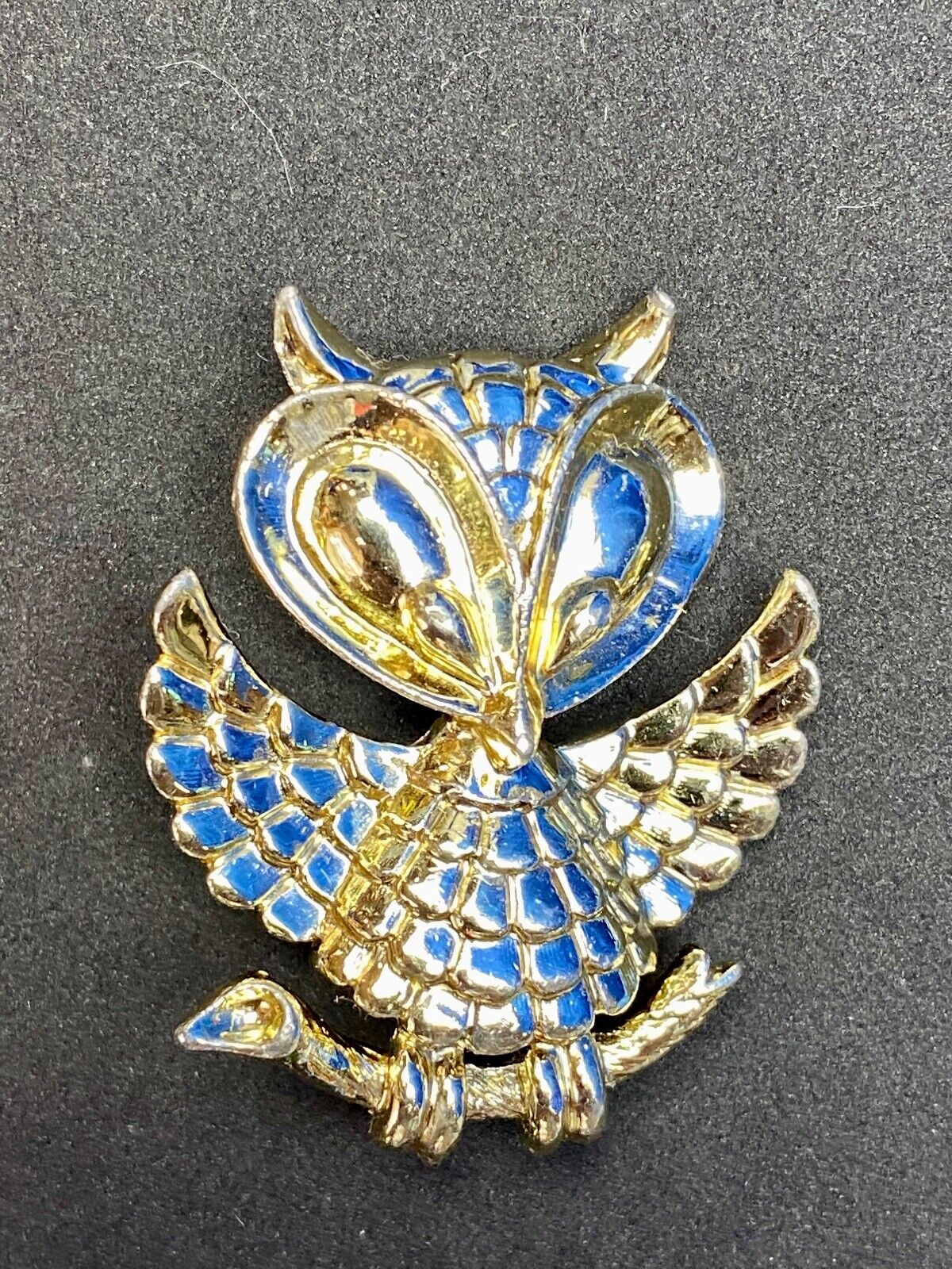 Vintage AJC Signed Owl Bird Brooch Pin Gold Tone Costume Jewelry