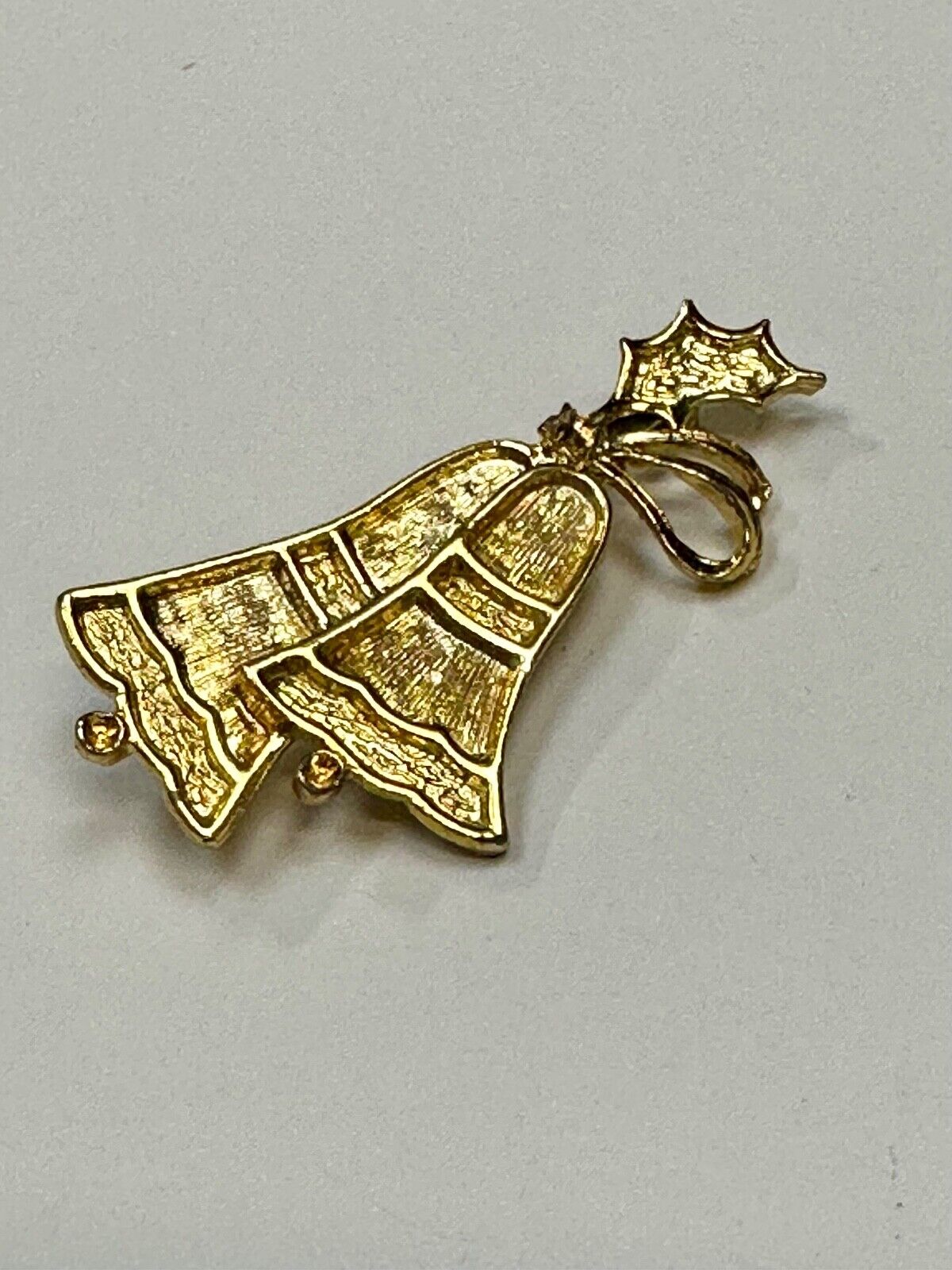 Vintage Bells & Holly BEATRIX Gold Tone Christmas Holiday Brooch Pin