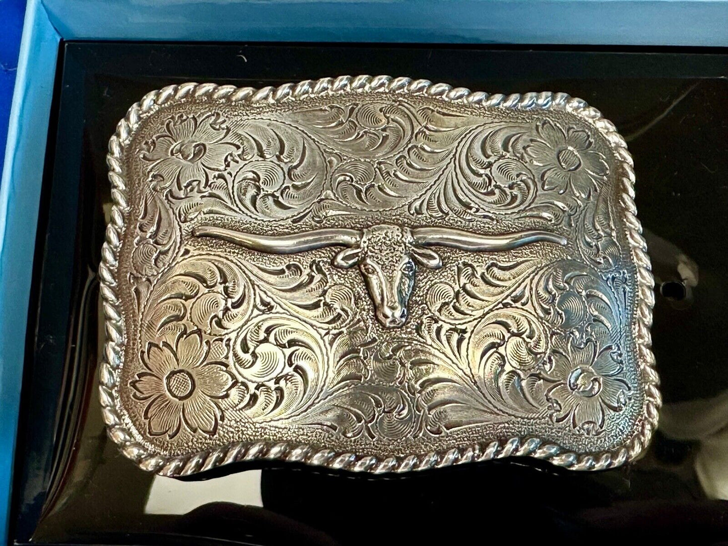 Texas Longhorn Steer Cowboy ornate flower swirl Nocona belt buckle in box