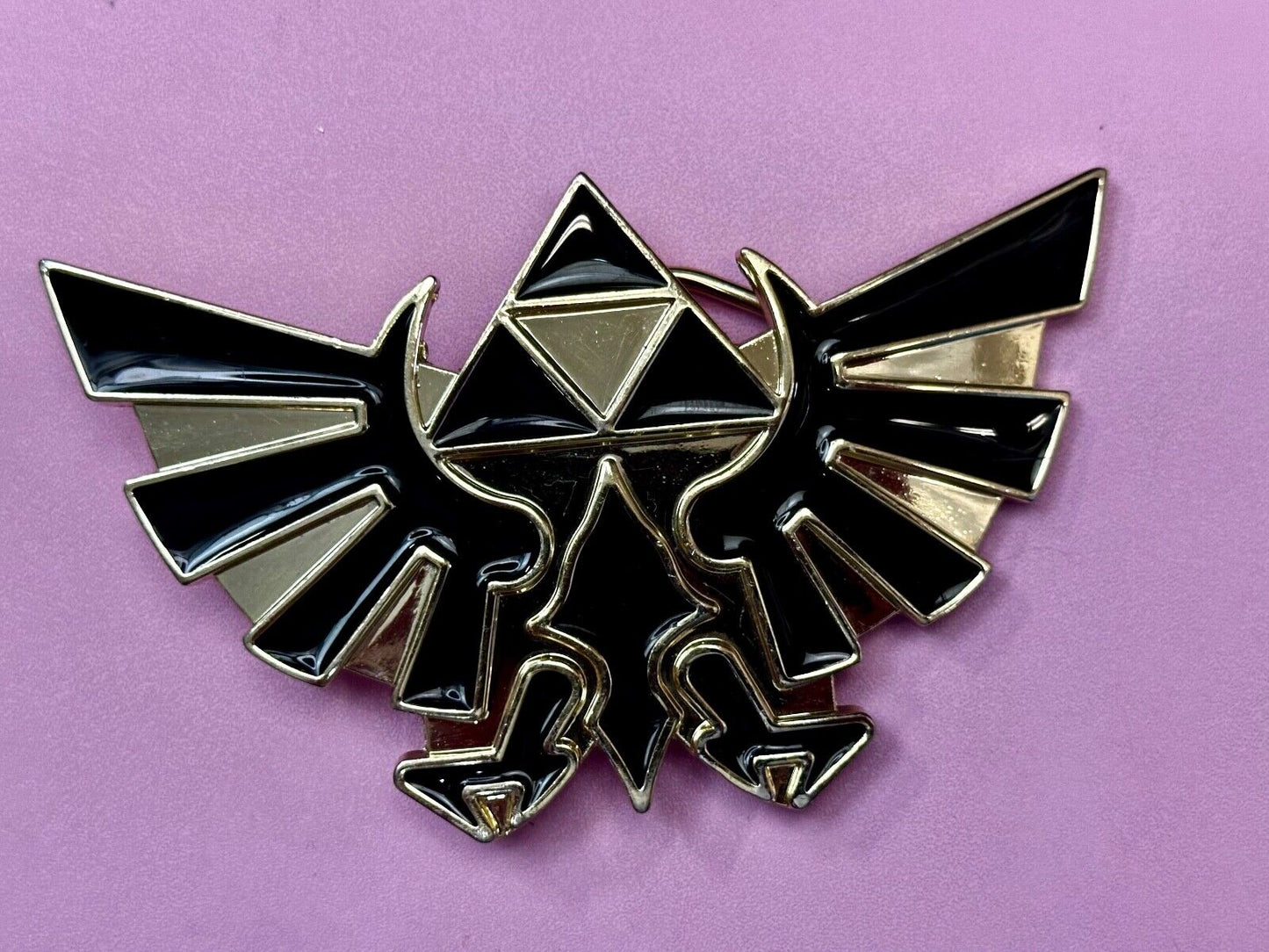 The Legend Of Zelda Black Golden Crest Triforce Nintendo 2012 Belt Buckle Hylian