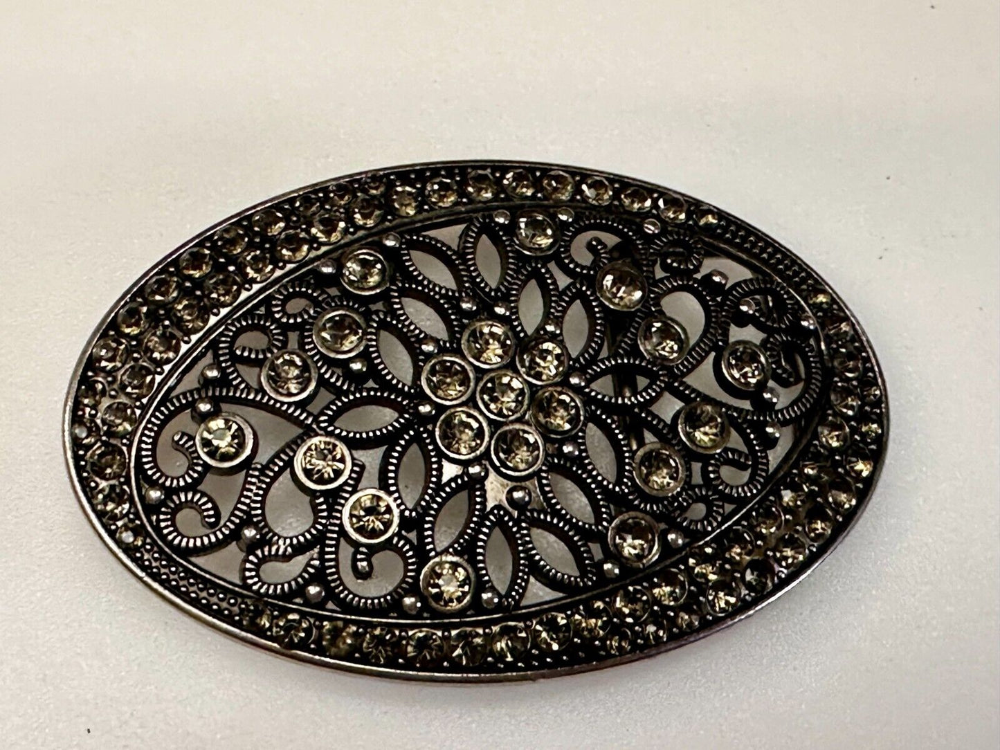 Beautiful Victorian Style Flower See Through Rhinestone Accented Belt Buckle