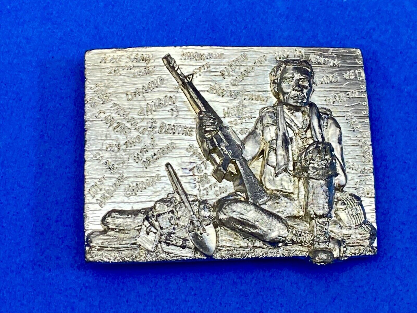 VIntage 1994 The American Vietnam Soldier Commemorative belt buckle by Bergamot