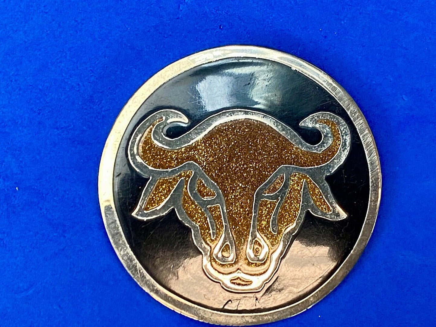 Vintage 1979 round western rodeo steer longhorn cow? belt buckle by PSS