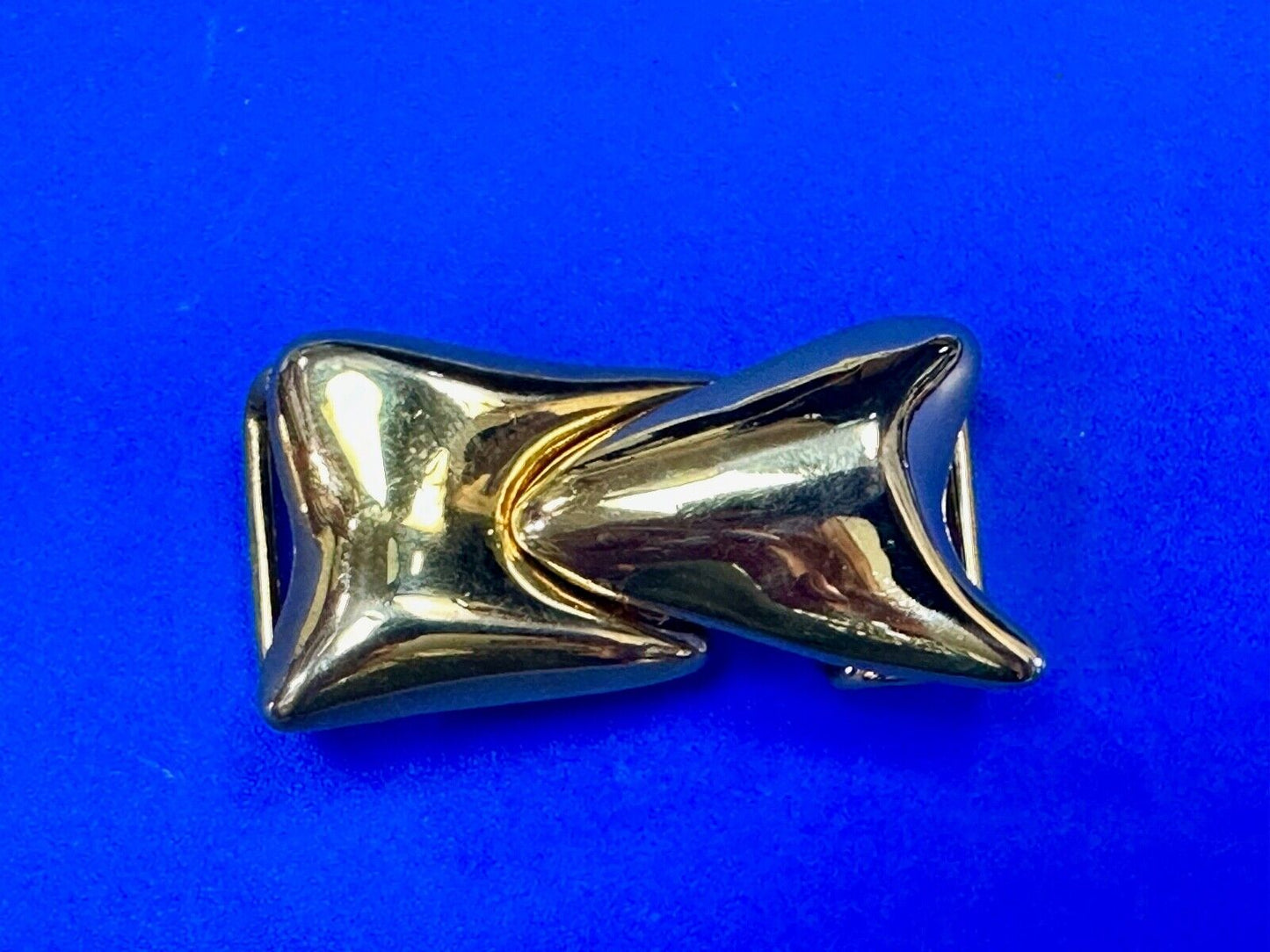 Two piece gold tone Retro shape style interconnecting vintage belt buckle