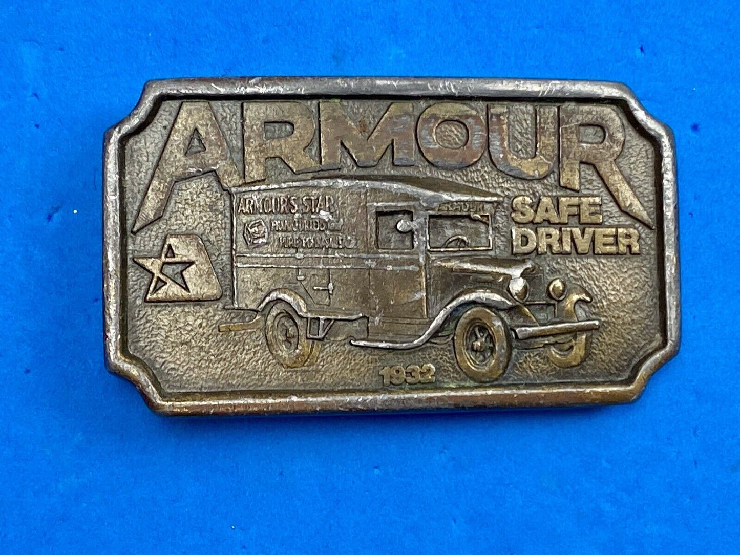 1932 ARMOUR SAFE DRIVER BELT BUCKLE Vintage 70's Indiana metal craft -