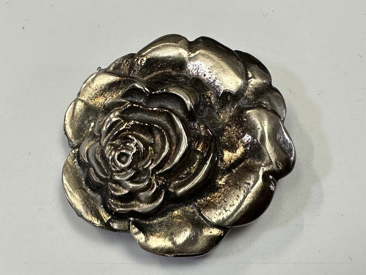 Artisan flower Rose - Vintage silver tone figural belt buckle