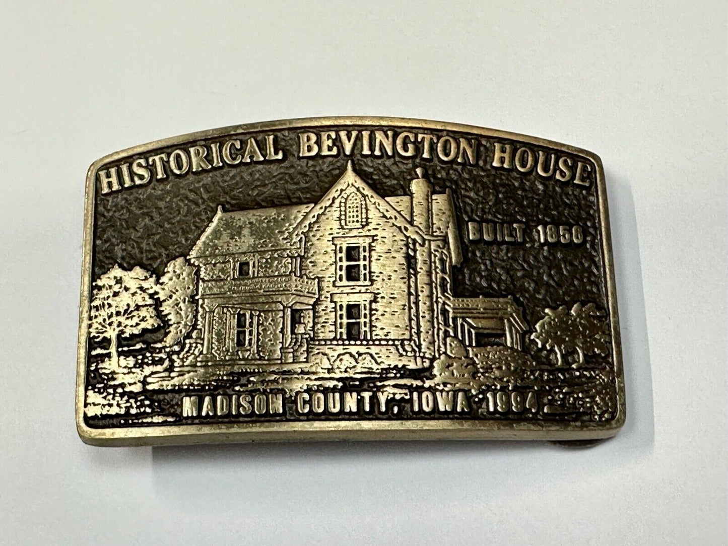 Vintage Historical Bevington House Madison County Iowa commemorative belt buckle