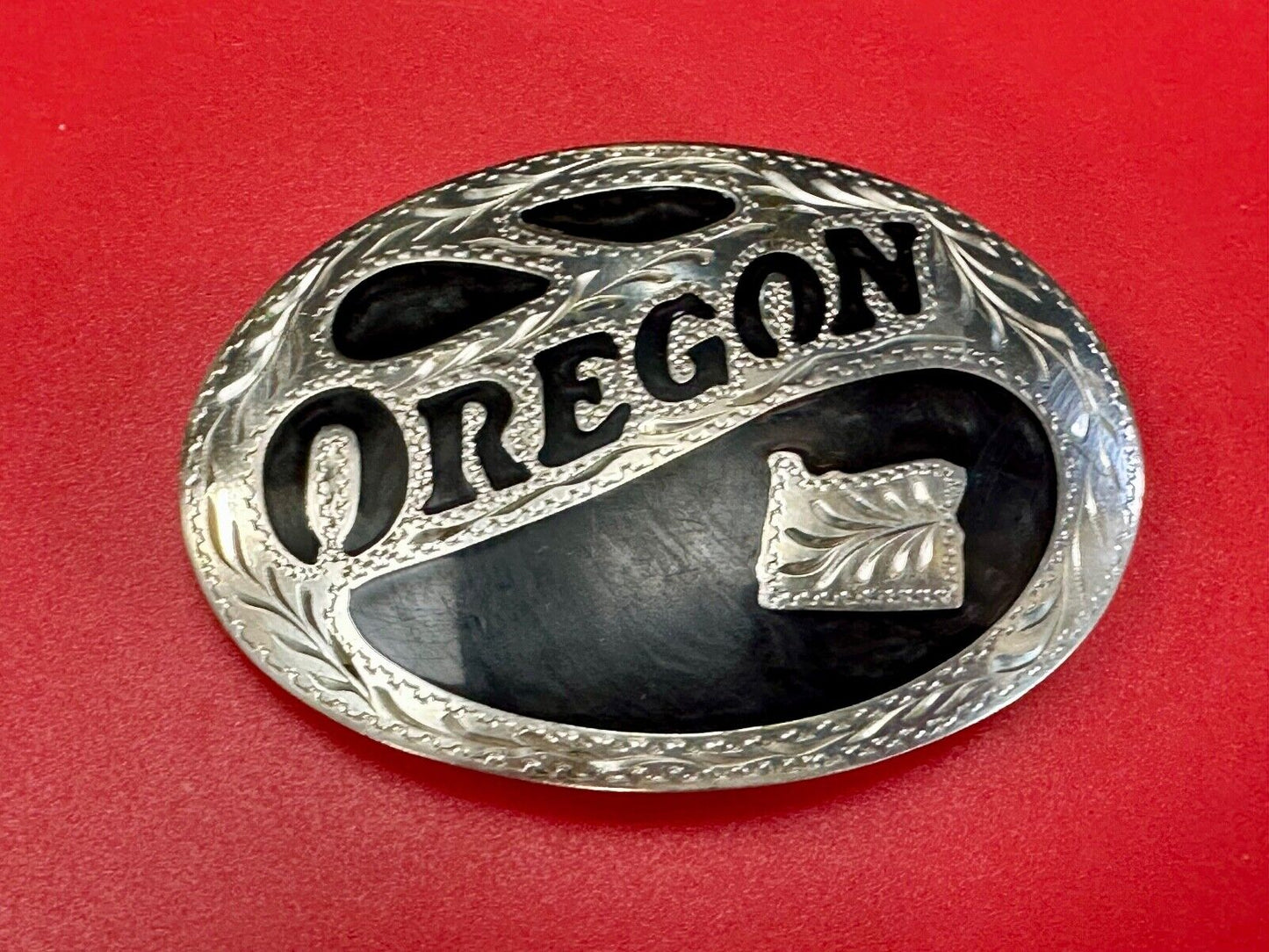 The Great State of Oregon Vintage inlaid ADM Silversmith Collection belt buckle