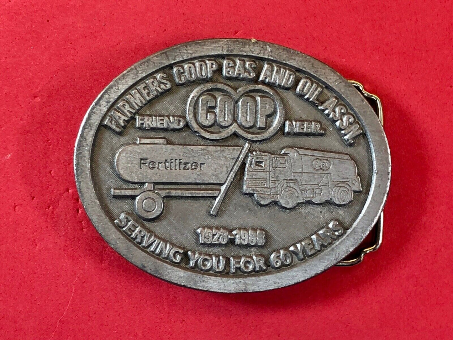 VINTAGE 1980's **FARMERS COOP GAS & OIL ASSN. 60 YEARS** OILFIELD BUCKLE