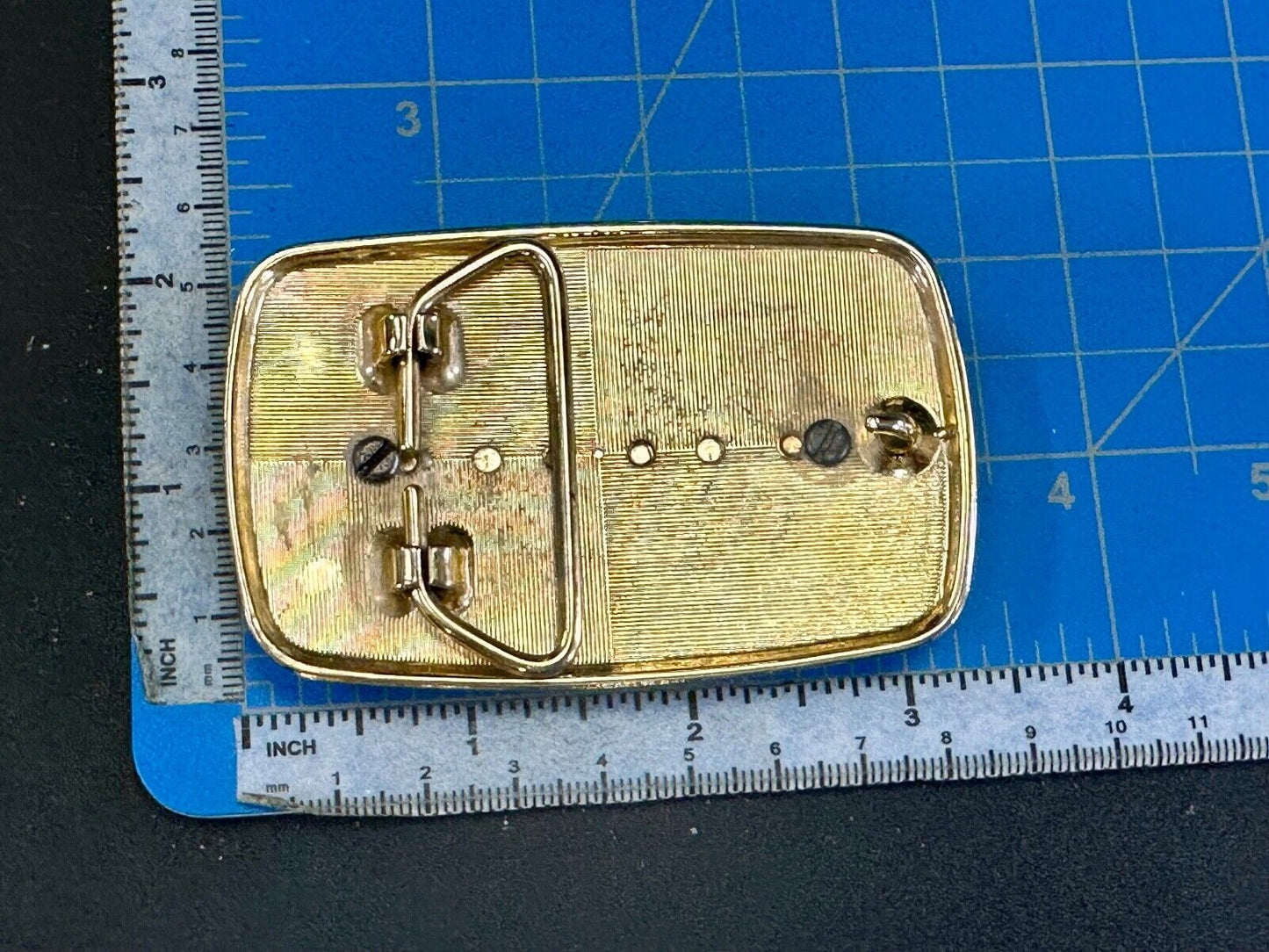 Vintage cabochon cab style flower centerpiece beautiful gold tone belt buckle