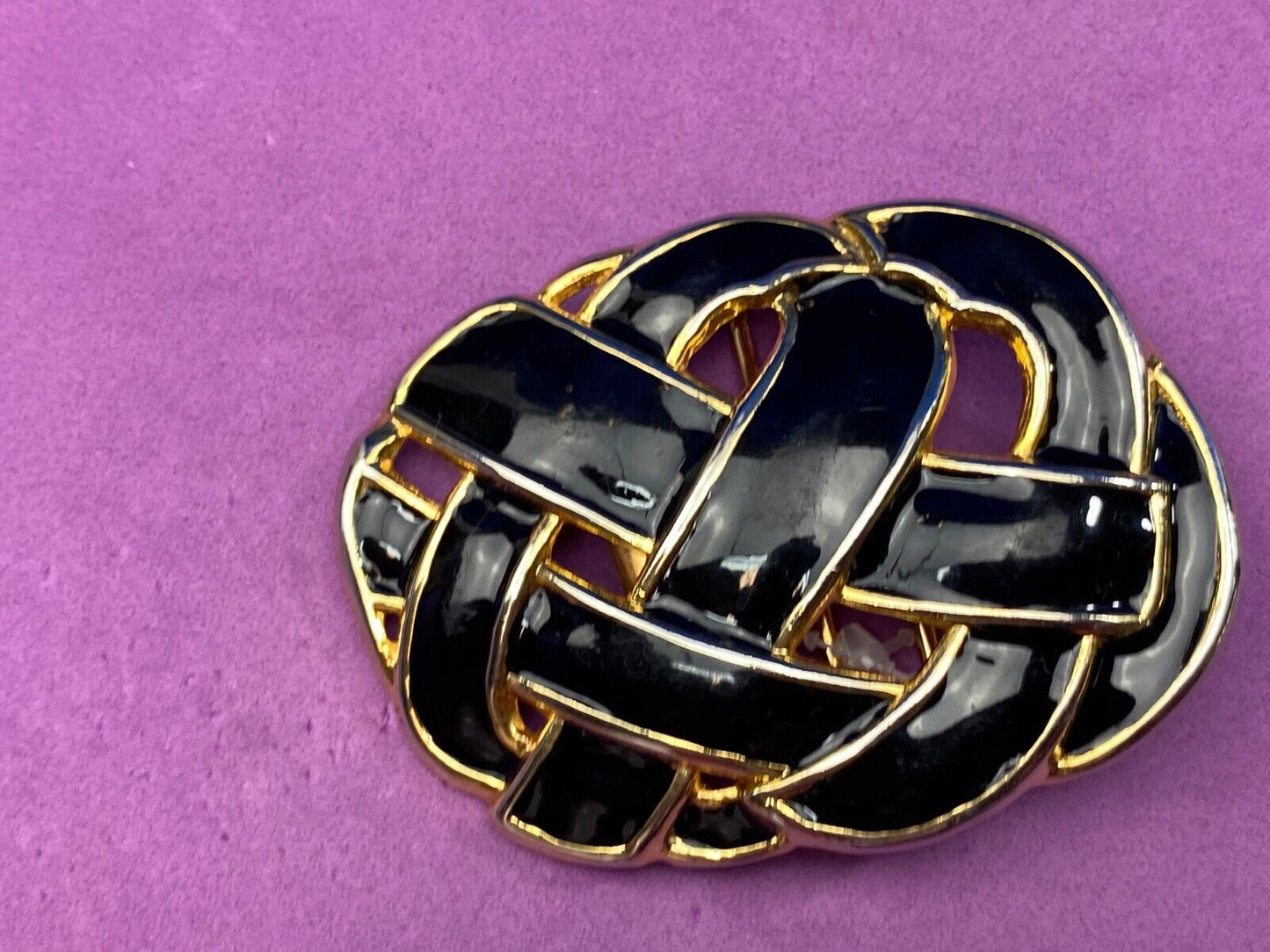 Vintage Day-Lor black and gold belt buckle