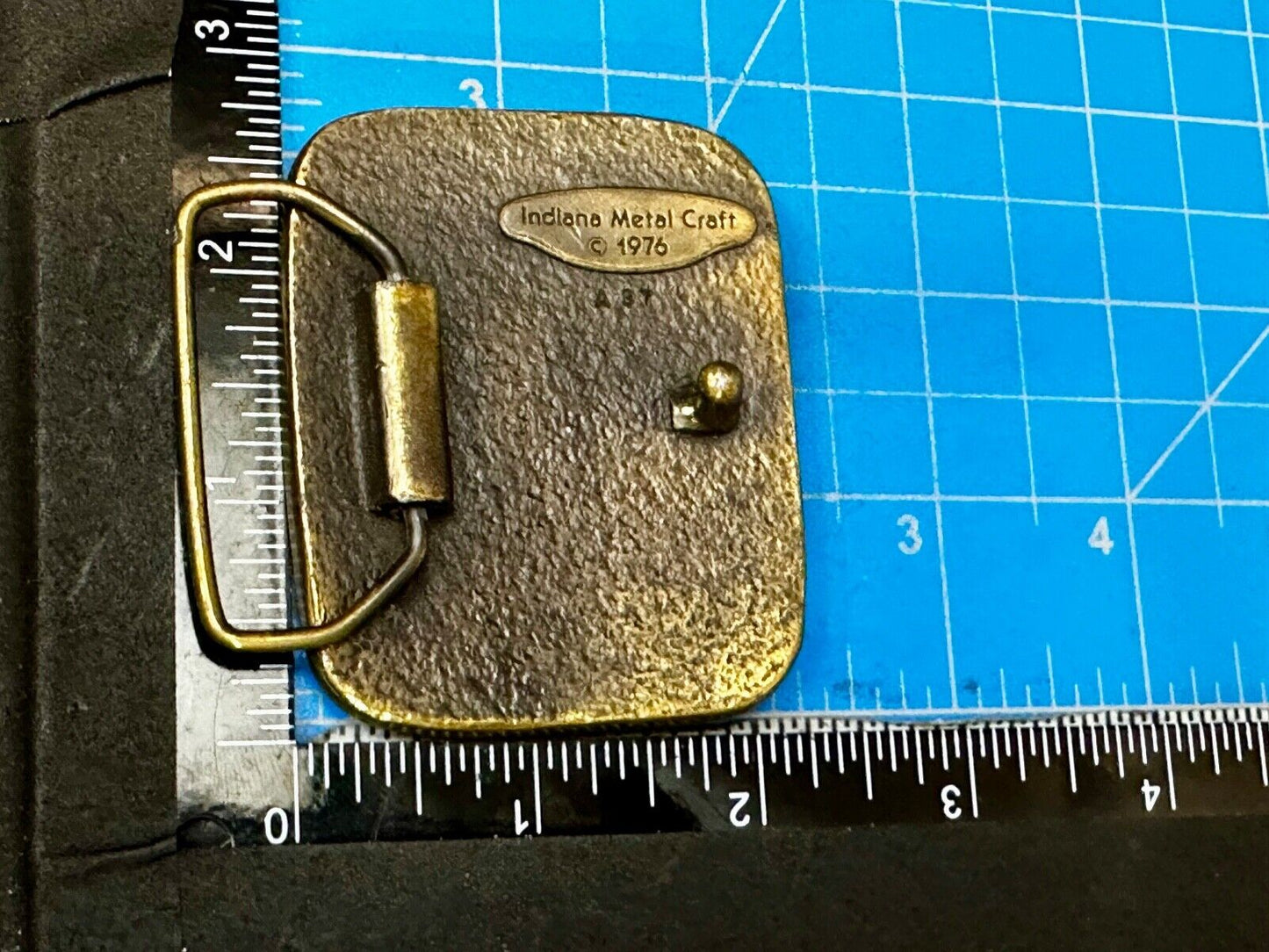 Bass Sport Fishing Vintage 1976 Indiana Metal Craft Belt Buckle