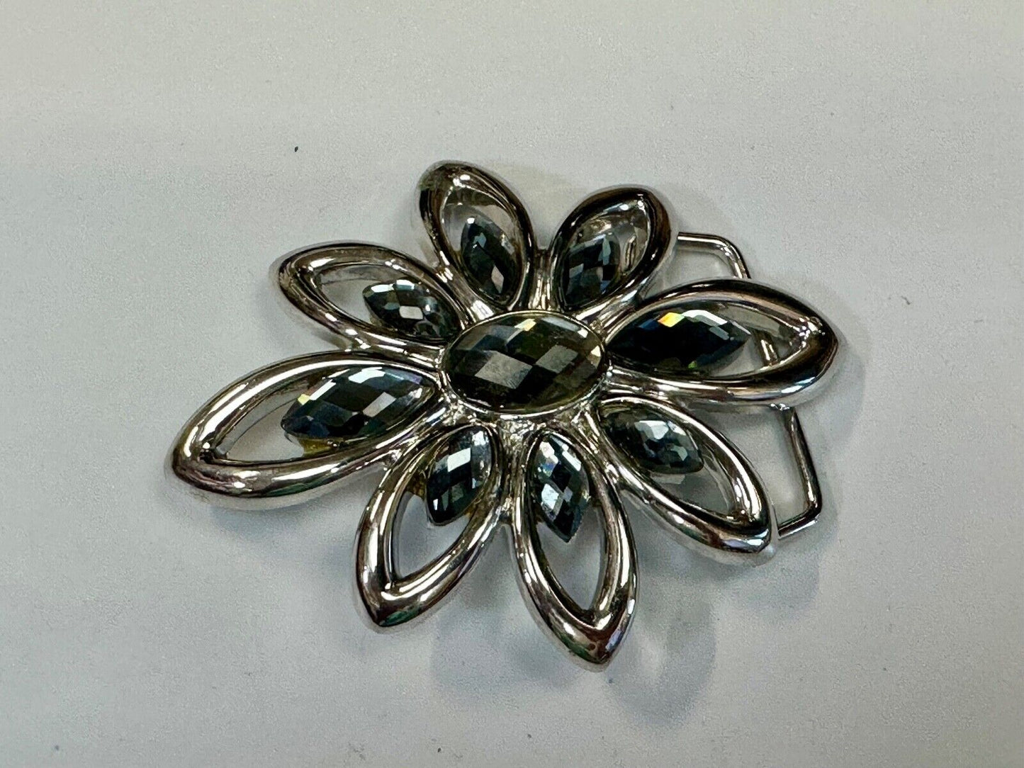 Beautiful Flower theme cutout A240 rhinestone belt buckle