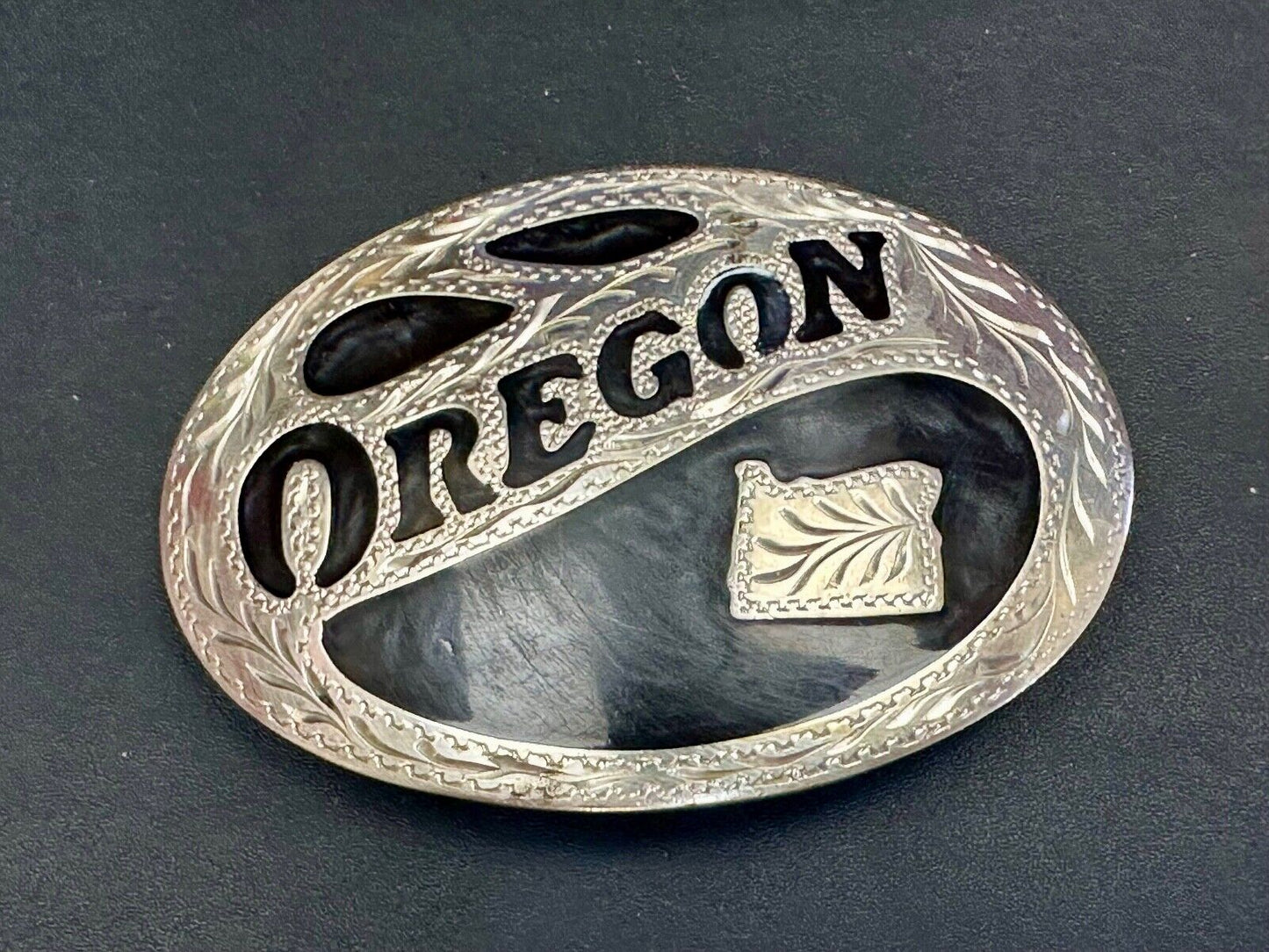 The Great State of Oregon Vintage inlaid ADM Silversmith Collection belt buckle