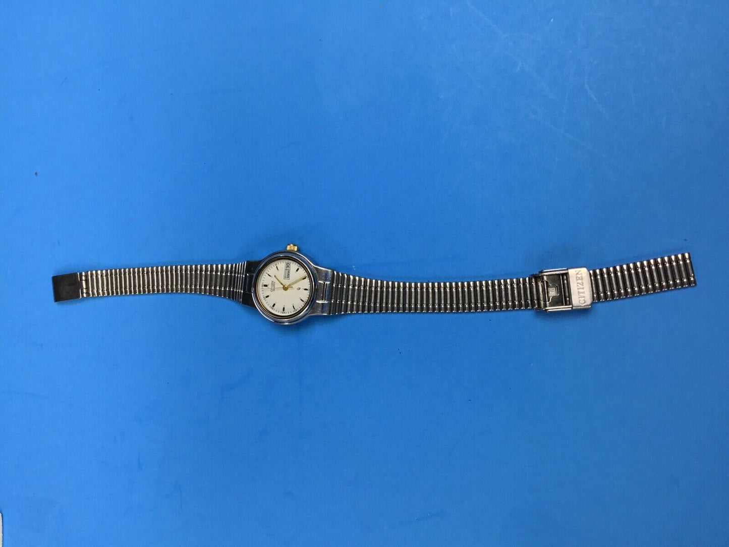 Vintage Citizen Cq Quartz Day Date 6000 Watchsilver Gold Mesh Ladies Women's