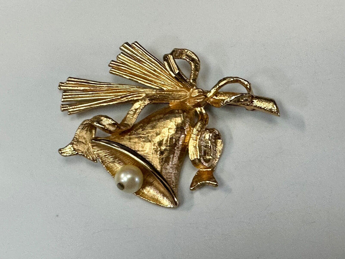 Bell / pearl ringer - Napier signed vintage gold tone brooch pin