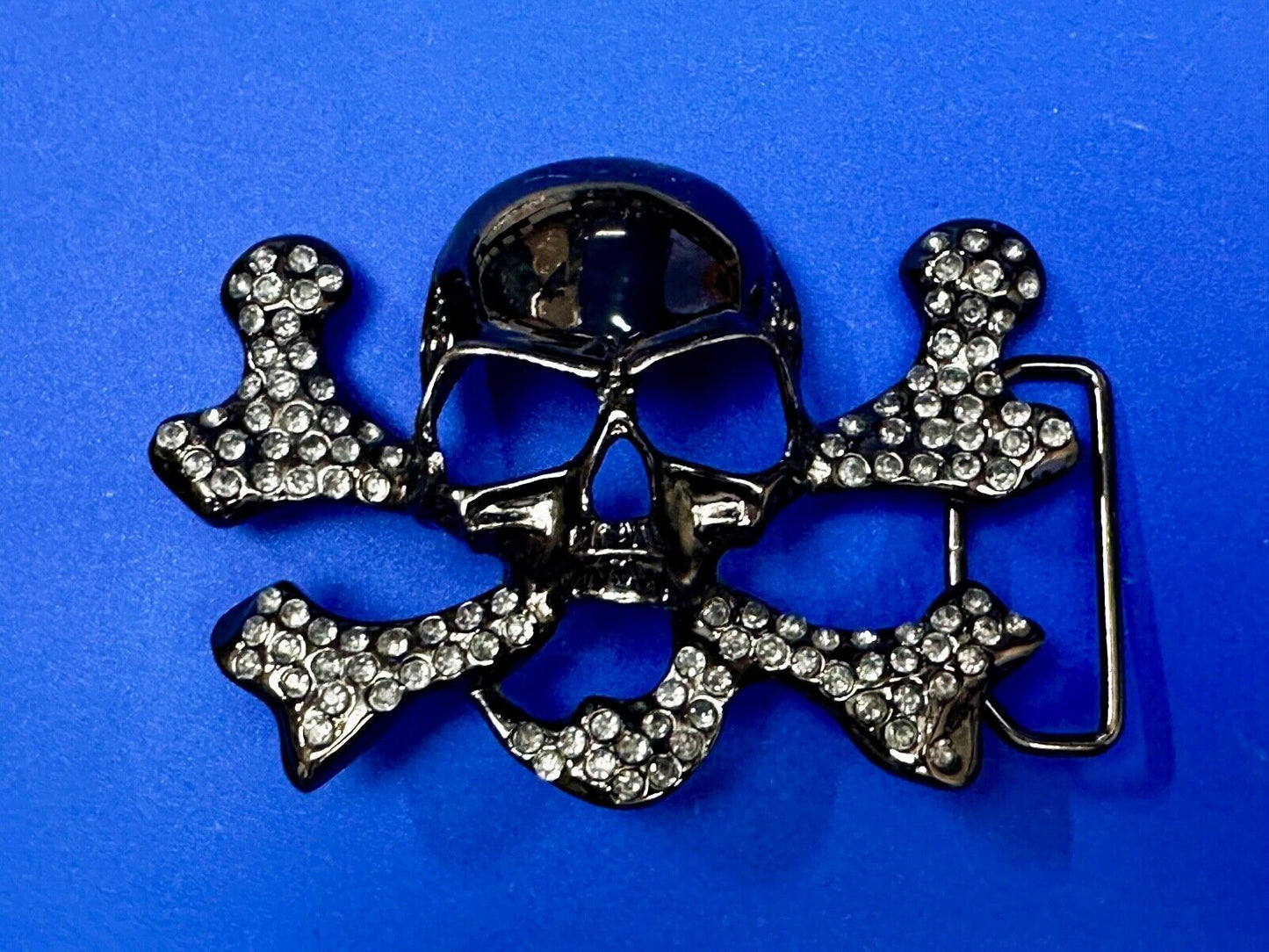 Black color skull and crossbones Belt Buckle covered in Rhinestone accents